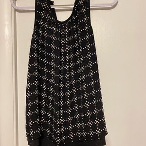 DR2 black sleeveless blouse size medium